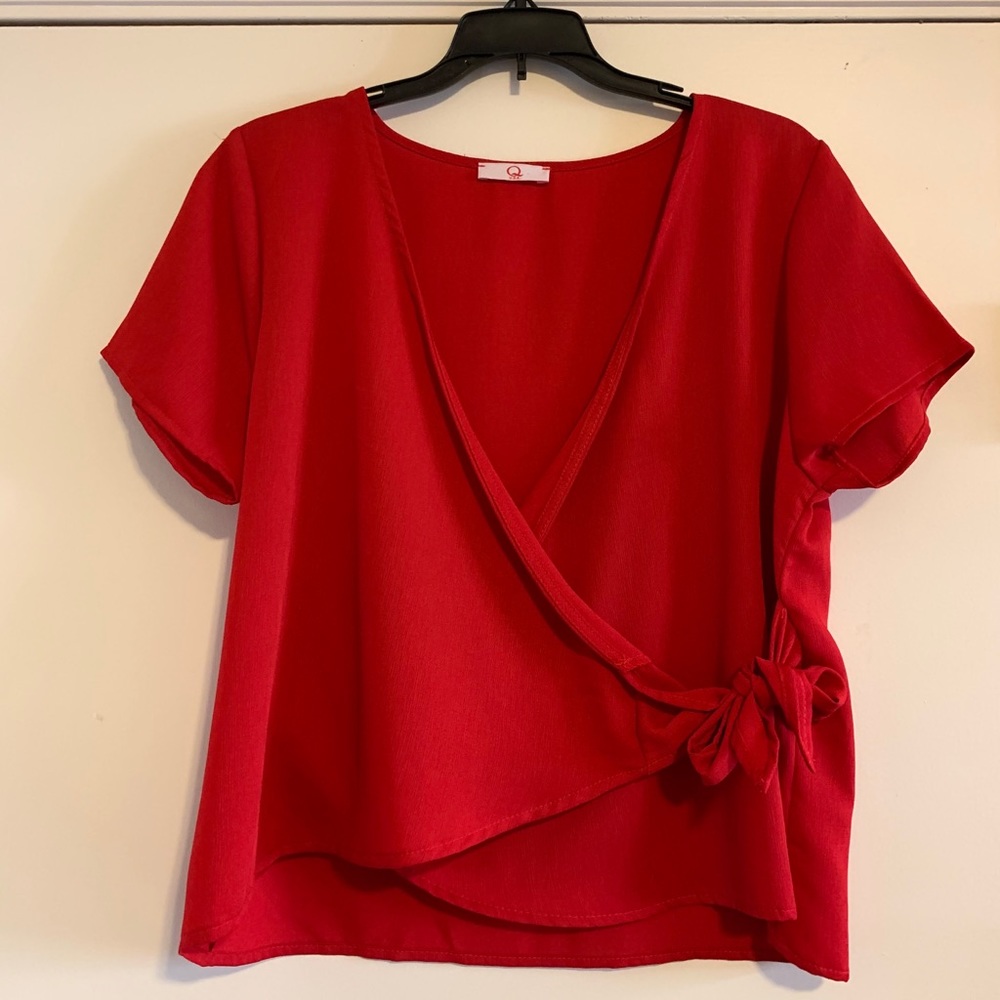 Red tie top